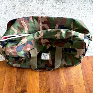 Herschel Duffle Bag - Camo